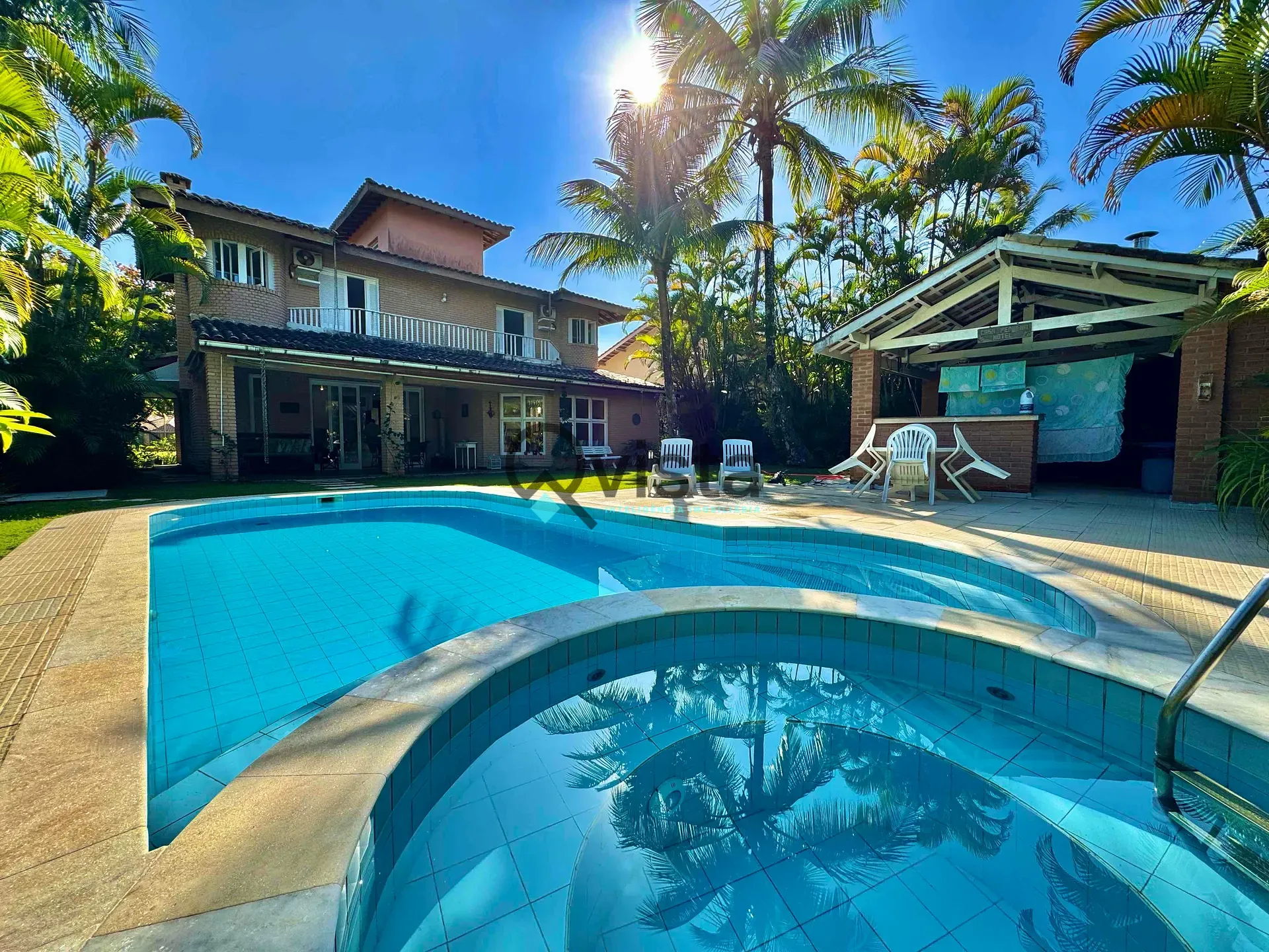 Casa, 5 quartos, 340 m² - Foto 1