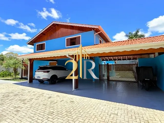Casa com 886m² 3 quartos e 3 banheiros, à venda, no bairro Fazenda da Ilha em Embu-Guaçu