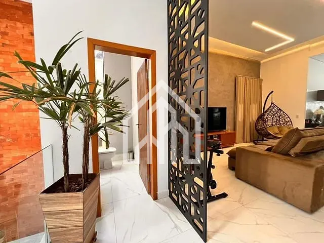 Casa 3 quartos e 4 banheiros, à venda, no bairro Jardim Maristela em Atibaia