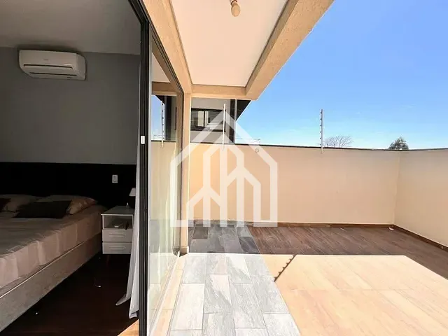 Casa 3 quartos e 4 banheiros, à venda, no bairro Jardim Maristela em Atibaia