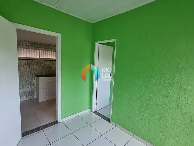 Casa com 300m² 1 quarto e 2 banheiros, à venda, no bairro Paraíso em São Gonçalo
