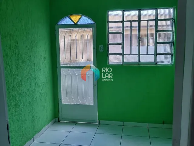 Casa com 300m² 1 quarto e 2 banheiros, à venda, no bairro Paraíso em São Gonçalo
