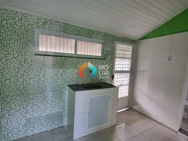Casa com 300m² 1 quarto e 2 banheiros, à venda, no bairro Paraíso em São Gonçalo