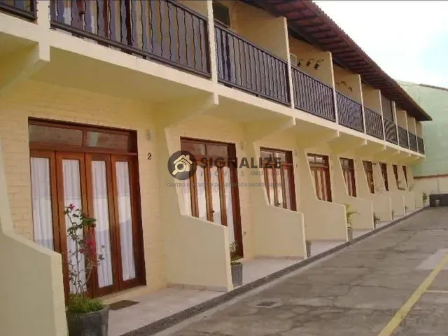 Casa 2 quartos e 2 banheiros, à venda, no bairro Peró em Cabo Frio