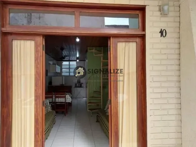 Casa 2 quartos e 2 banheiros, à venda, no bairro Peró em Cabo Frio