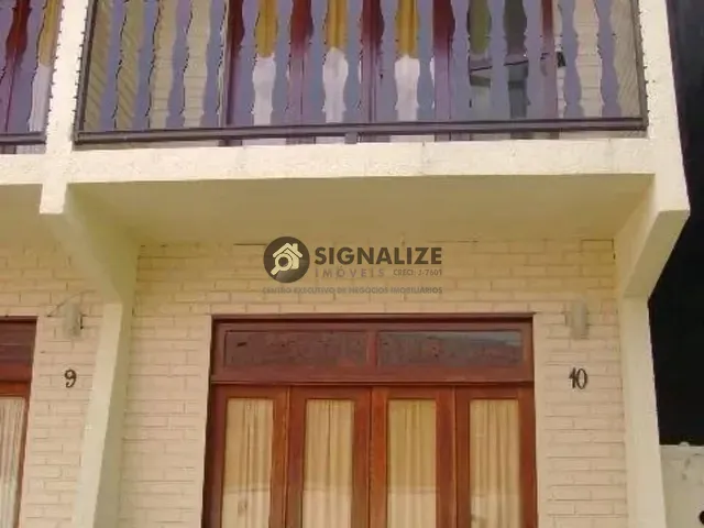 Casa 2 quartos e 2 banheiros, à venda, no bairro Peró em Cabo Frio