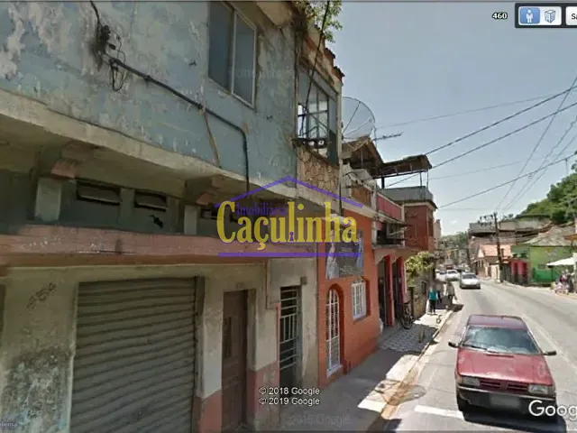 Casa com 1m² 5 quartos e 3 banheiros, à venda, no bairro Centro em Barra do Piraí