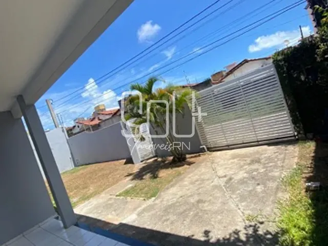 Casa com 450m² 3 quartos e 2 banheiros, à venda, no bairro Nova Parnamirim em Parnamirim