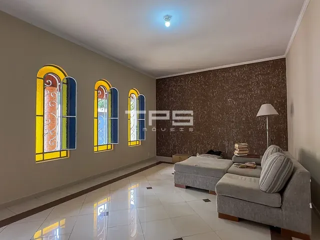 Casa com 434m² 3 quartos e 3 banheiros, à venda, no bairro Cidade Industrial em Lorena