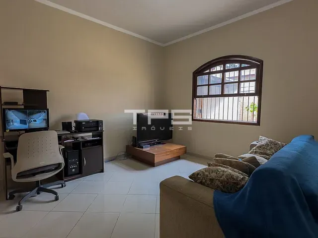 Casa com 434m² 3 quartos e 3 banheiros, à venda, no bairro Cidade Industrial em Lorena