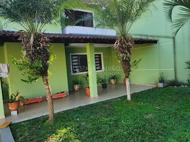 Casa com 353m² 3 quartos e 4 banheiros, à venda, no bairro Barreirinha em Curitiba
