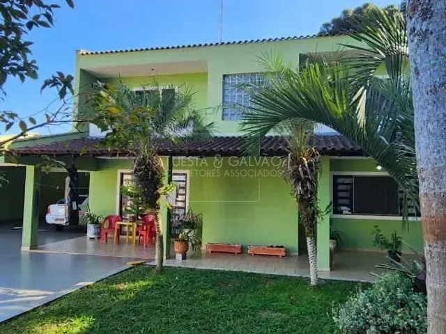 Casa com 353m² 3 quartos e 4 banheiros, à venda, no bairro Barreirinha em Curitiba