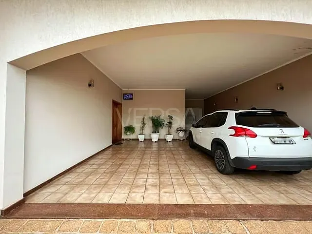 Casa com 600m² 3 quartos e 4 banheiros, à venda, no bairro Jardim São Paulo em Rio Claro