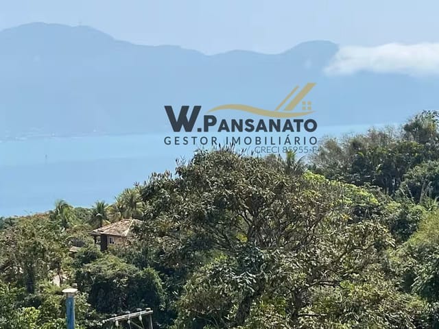 Casa 3 quartos e 3 banheiros, para alugar, no bairro Vila em Ilhabela