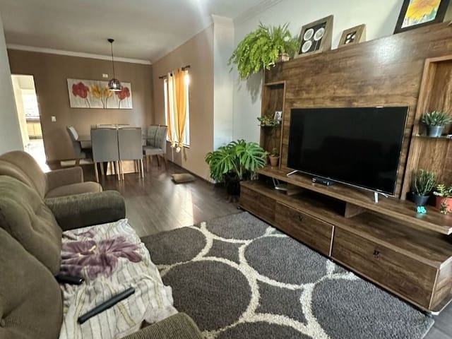 Casa com 250m² 3 quartos e 2 banheiros, à venda, no bairro Primavera Garden em Itapeva