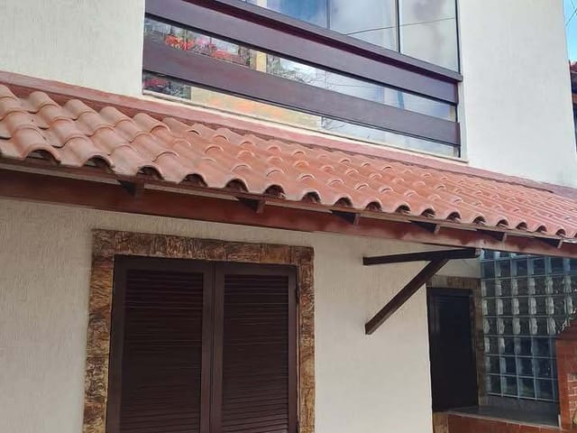 Casa 2 quartos e 2 banheiros, à venda, no bairro Novo Rio das Ostras em Rio das Ostras