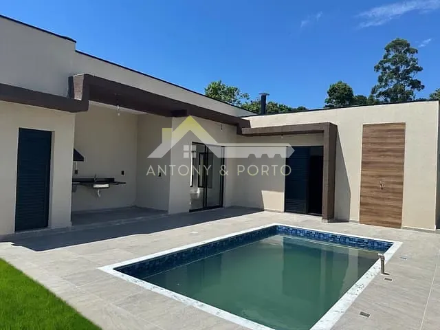 Casa com 367m² 3 quartos e 2 banheiros, à venda, no bairro Jardim Paraíso da Usina em Atibaia