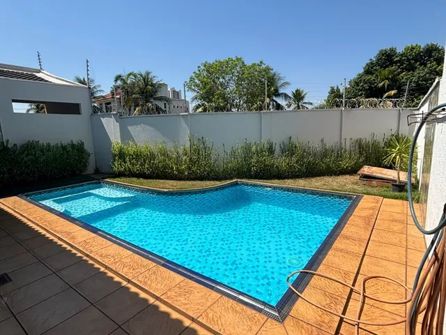 Casa 2 quartos e 3 banheiros, para alugar, no bairro Plano Diretor Norte em Palmas