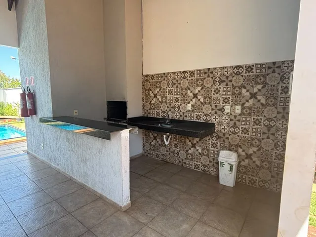 Casa 2 quartos e 3 banheiros, para alugar, no bairro Plano Diretor Norte em Palmas