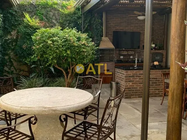 Casa com 312m² 3 quartos e 4 banheiros, à venda, no bairro Vila Soares em Ourinhos