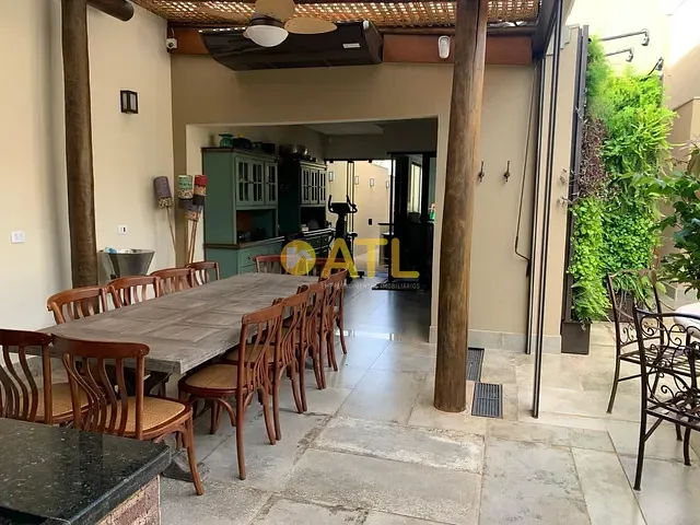 Casa com 312m² 3 quartos e 4 banheiros, à venda, no bairro Vila Soares em Ourinhos