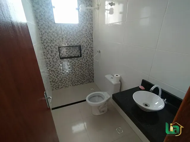 Casa 2 quartos e 1 banheiro, à venda, no bairro Alto do Castelo em Muriaé