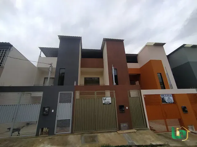 Casa 2 quartos e 1 banheiro, à venda, no bairro Alto do Castelo em Muriaé