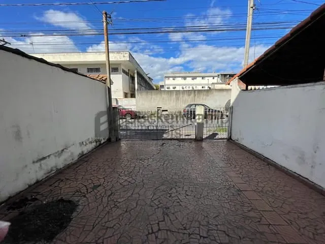 Casa com 105m² 3 quartos e 2 banheiros, à venda, no bairro Jardim Paraíba em Volta Redonda
