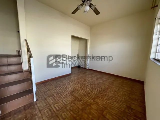Casa com 105m² 3 quartos e 2 banheiros, à venda, no bairro Jardim Paraíba em Volta Redonda