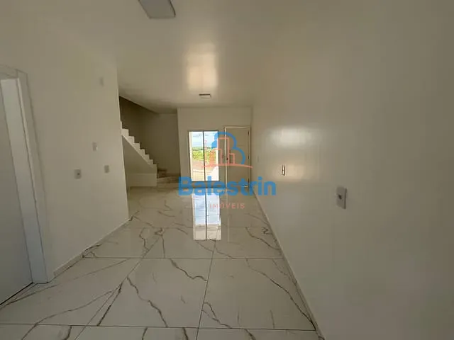 Casa 2 quartos e 2 banheiros, à venda, no bairro Das Nações em Fraiburgo
