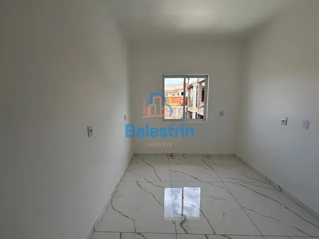 Casa 2 quartos e 2 banheiros, à venda, no bairro Das Nações em Fraiburgo