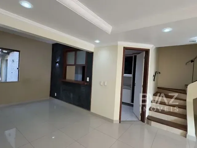 Casa com 127m² 3 quartos e 3 banheiros, à venda, no bairro Palmeiras em Cabo Frio