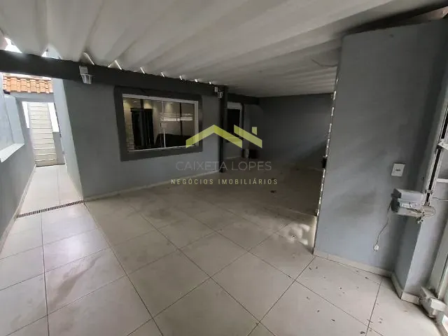 Casa 3 quartos e 2 banheiros, à venda ou para alugar, no bairro Parque Oratório em Santo André