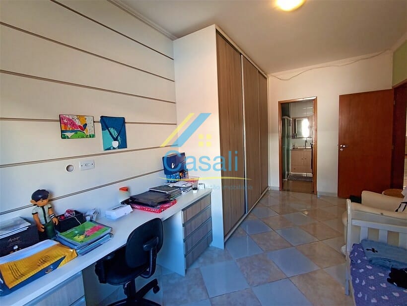 Casa, 4 quartos, 280 m² - Foto 11