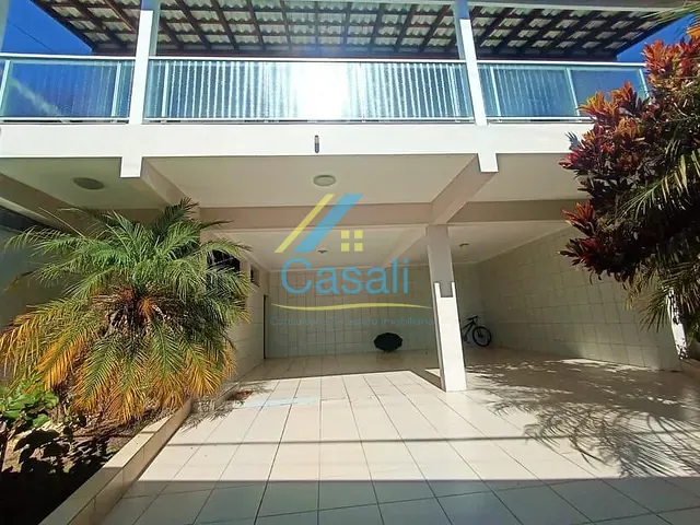 Casa com 400m² 4 quartos e 5 banheiros, à venda, no bairro Vila Mike em São Roque