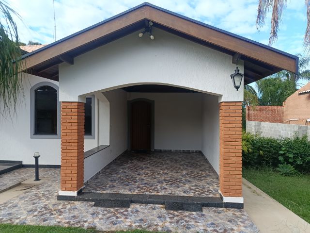 Casa com 2850m² 3 quartos e 4 banheiros, para alugar, no bairro  Jardim Botânico em São Pedro