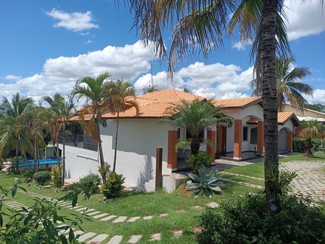 Casa com 2850m² 3 quartos e 4 banheiros, para alugar, no bairro  Jardim Botânico em São Pedro