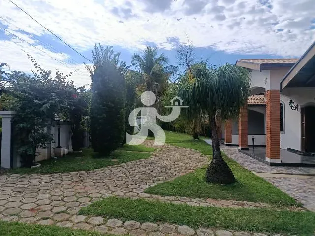 Casa com 2850m² 3 quartos e 4 banheiros, à venda ou para alugar, no bairro  Jardim Botânico em São Pedro