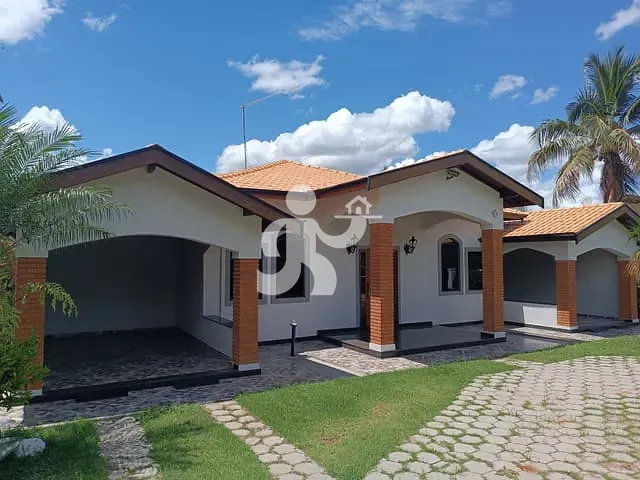 Casa com 2850m² 3 quartos e 4 banheiros, à venda ou para alugar, no bairro  Jardim Botânico em São Pedro