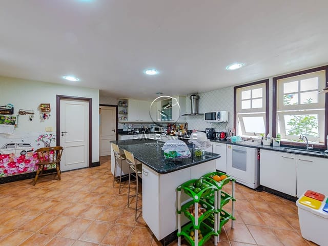 Casa 4 quartos e 5 banheiros, à venda, no bairro Setor Habitacional Jardim Botânico em Brasília