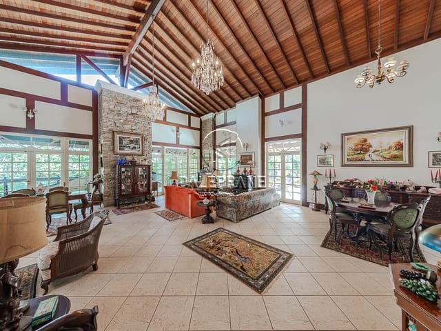 Casa 4 quartos e 5 banheiros, à venda, no bairro Setor Habitacional Jardim Botânico em Brasília