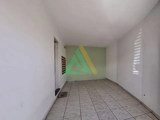 Casa com 202m² 4 quartos e 3 banheiros, à venda, no bairro Jardim Áurea em Mogi Mirim