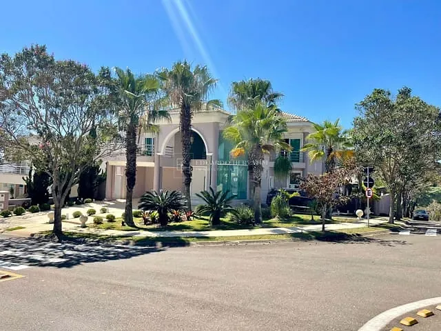 Casa 4 quartos e 9 banheiros, à venda, no bairro Quinta das Paineiras em Jundiaí