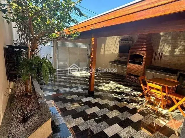 Casa com 150m² 2 quartos e 2 banheiros, à venda, no bairro Jardim Boer I em Americana