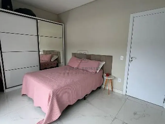 Casa 3 quartos e 2 banheiros, à venda, no bairro Ingleses do Rio Vermelho em Florianópolis