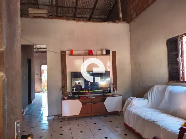 Casa com 255m² 3 quartos e 2 banheiros, à venda, no bairro livramento em Santarém