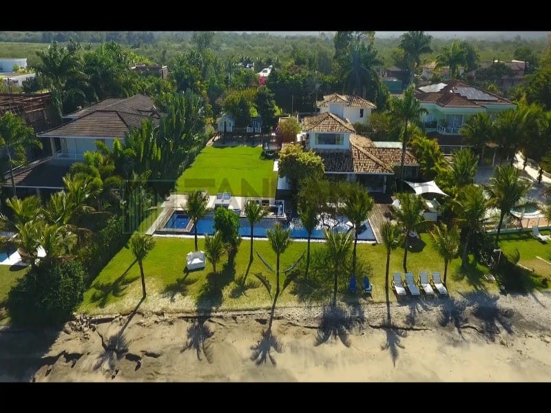 https://static.arboimoveis.com.br/CA0030_FANHAN/vendo-casa-no-condominio-portobello-mangaratiba-casa-aconchegante-e-espacosa-com-suites-escritorio-lavabo-home-theater-salas-de-estar-jantar1624523307964pwcvj.jpg