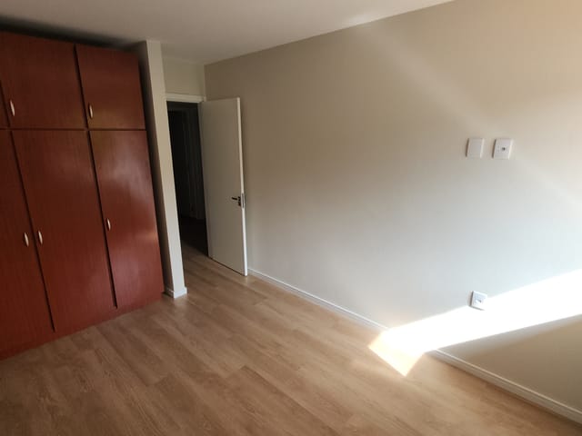 Casa 3 quartos e 4 banheiros, para alugar, no bairro Centro em Pomerode