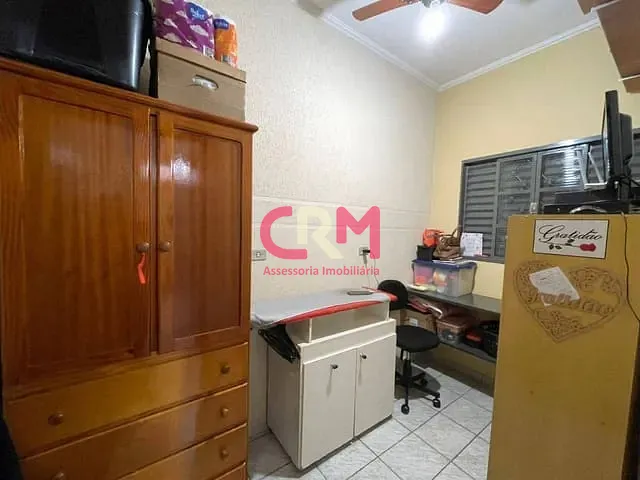 Casa com 460m² 3 quartos e 4 banheiros, à venda, no bairro Vila Romana em Taquaritinga