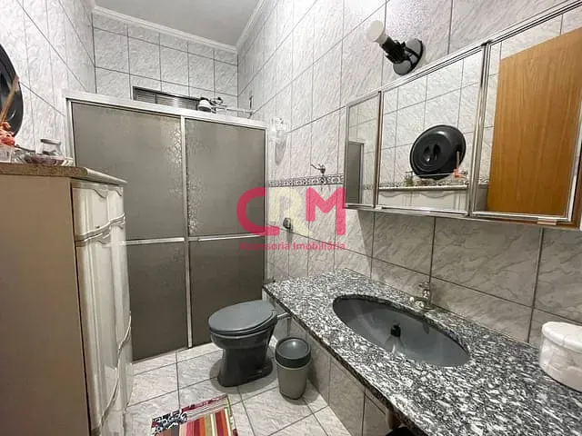 Casa com 460m² 3 quartos e 4 banheiros, à venda, no bairro Vila Romana em Taquaritinga